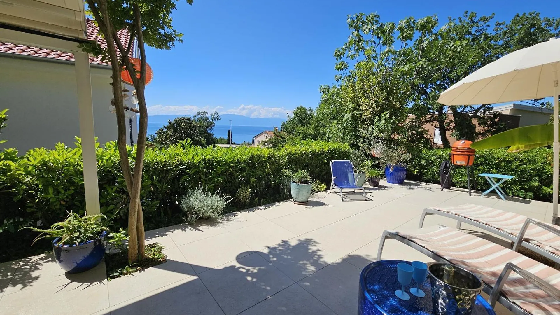 Apartment Barbara With Sea View Njivice 0*,  Croatia