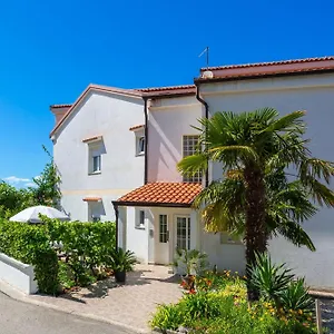 Apartment By The Sea Njivice, Krk - 5295, Njivice