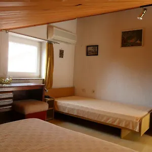 Apartment Simpa, Njivice