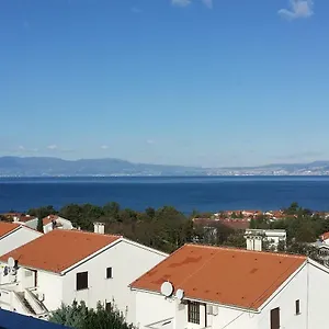 Apartment Guarda, Njivice